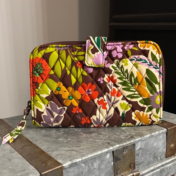 Vera Bradley Essential Tab Wallet - Evening Garden - Picture 1 of 10